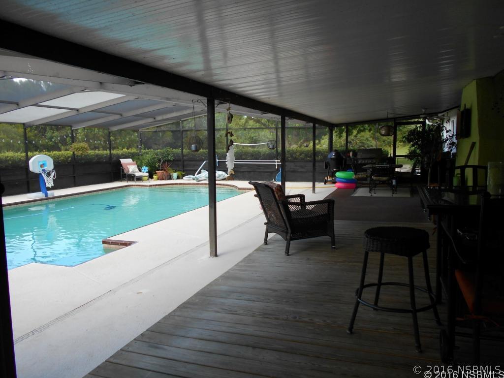 197 Roberts Road Edgewater, FL 32141 - Photo 7 of 29 Gallery Image 7