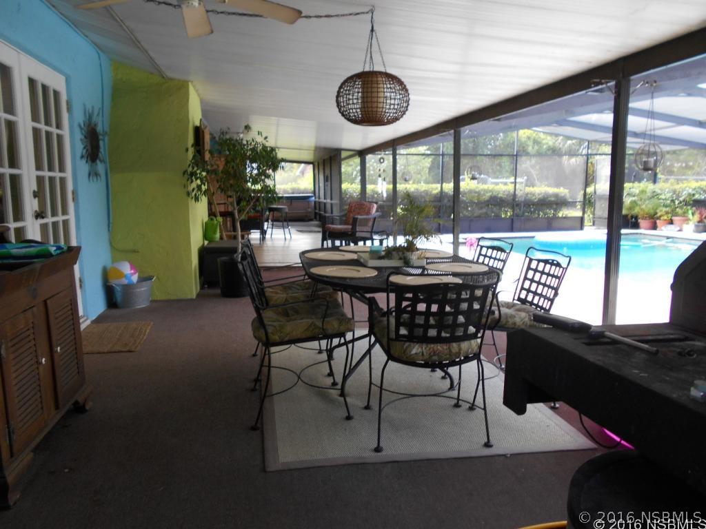 197 Roberts Road Edgewater, FL 32141 - Photo 8 of 29 Gallery Image 8