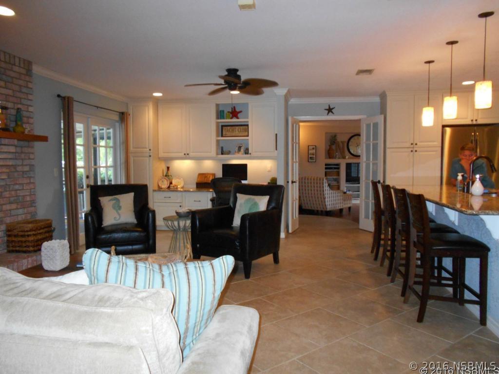 197 Roberts Road Edgewater, FL 32141 - Photo 9 of 29 Gallery Image 9