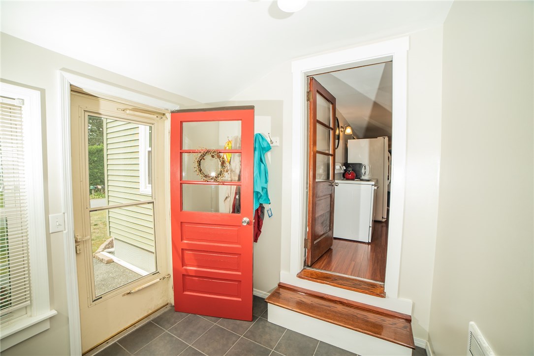 85 Duchess Road Cumberland, RI 02864 - Photo 17 of 33