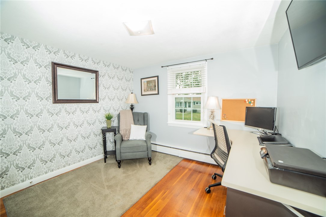 85 Duchess Road Cumberland, RI 02864 - Photo 21 of 33