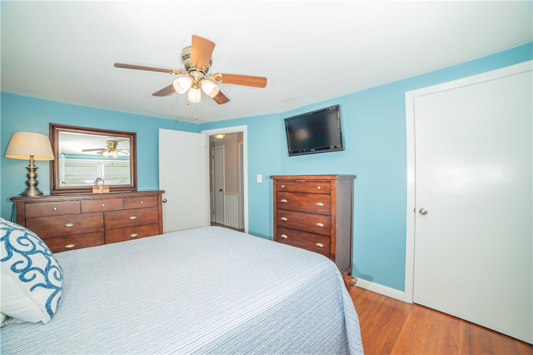 85 Duchess Road Cumberland, RI 02864 - Photo 24 of 33