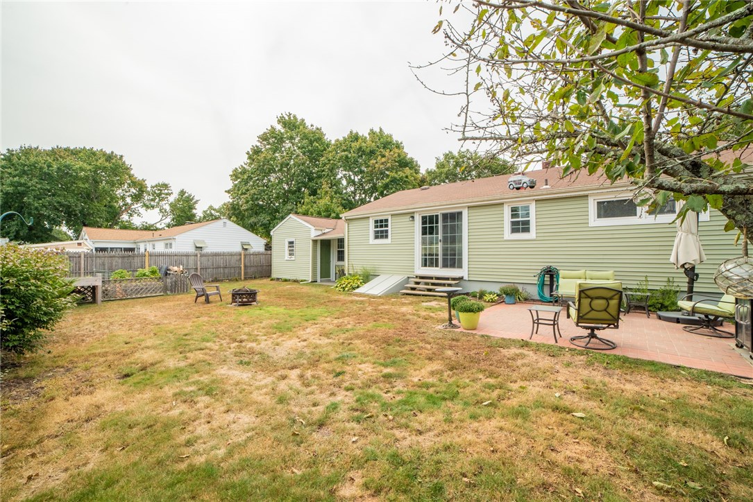 85 Duchess Road Cumberland, RI 02864 - Photo 28 of 33