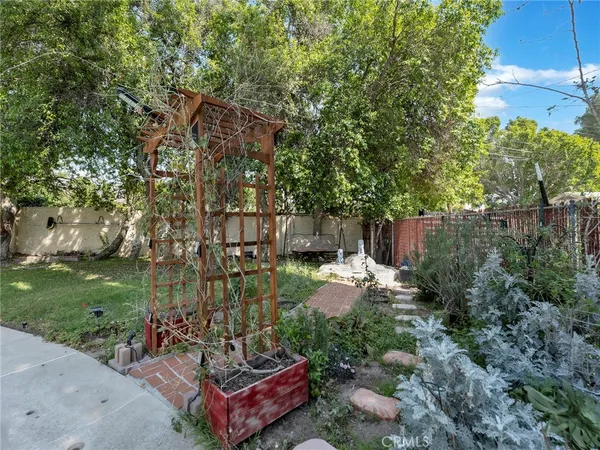 $4,800 | 10918 Reseda Boulevard, Porter Ranch, CA 91326