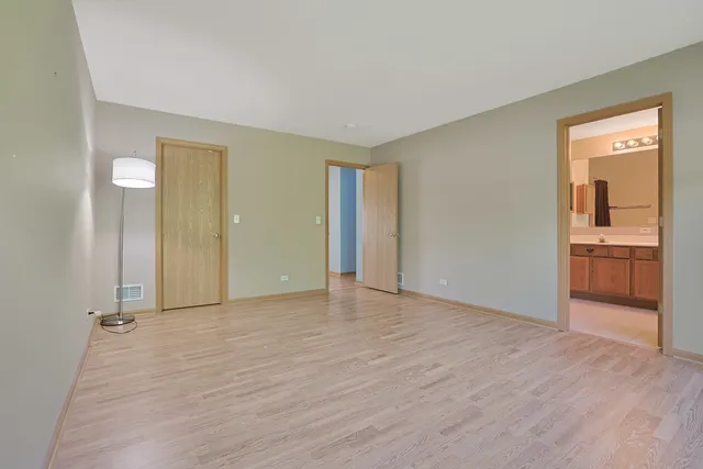 $349,900 | 2 Danbury Court, Lake In The Hills, IL 60156