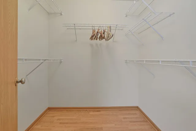 $349,900 | 2 Danbury Court, Lake In The Hills, IL 60156