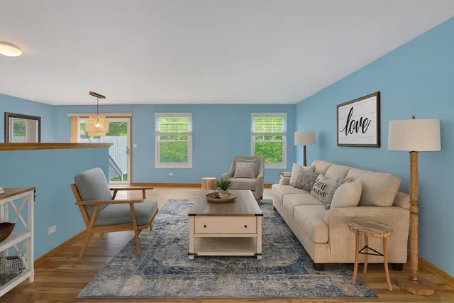 $349,900 | 2 Danbury Court, Lake In The Hills, IL 60156