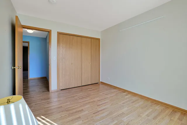 $349,900 | 2 Danbury Court, Lake In The Hills, IL 60156