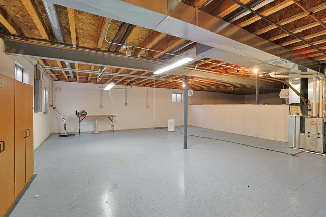 $349,900 | 2 Danbury Court, Lake In The Hills, IL 60156