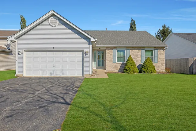 $349,900 | 2 Danbury Court, Lake In The Hills, IL 60156