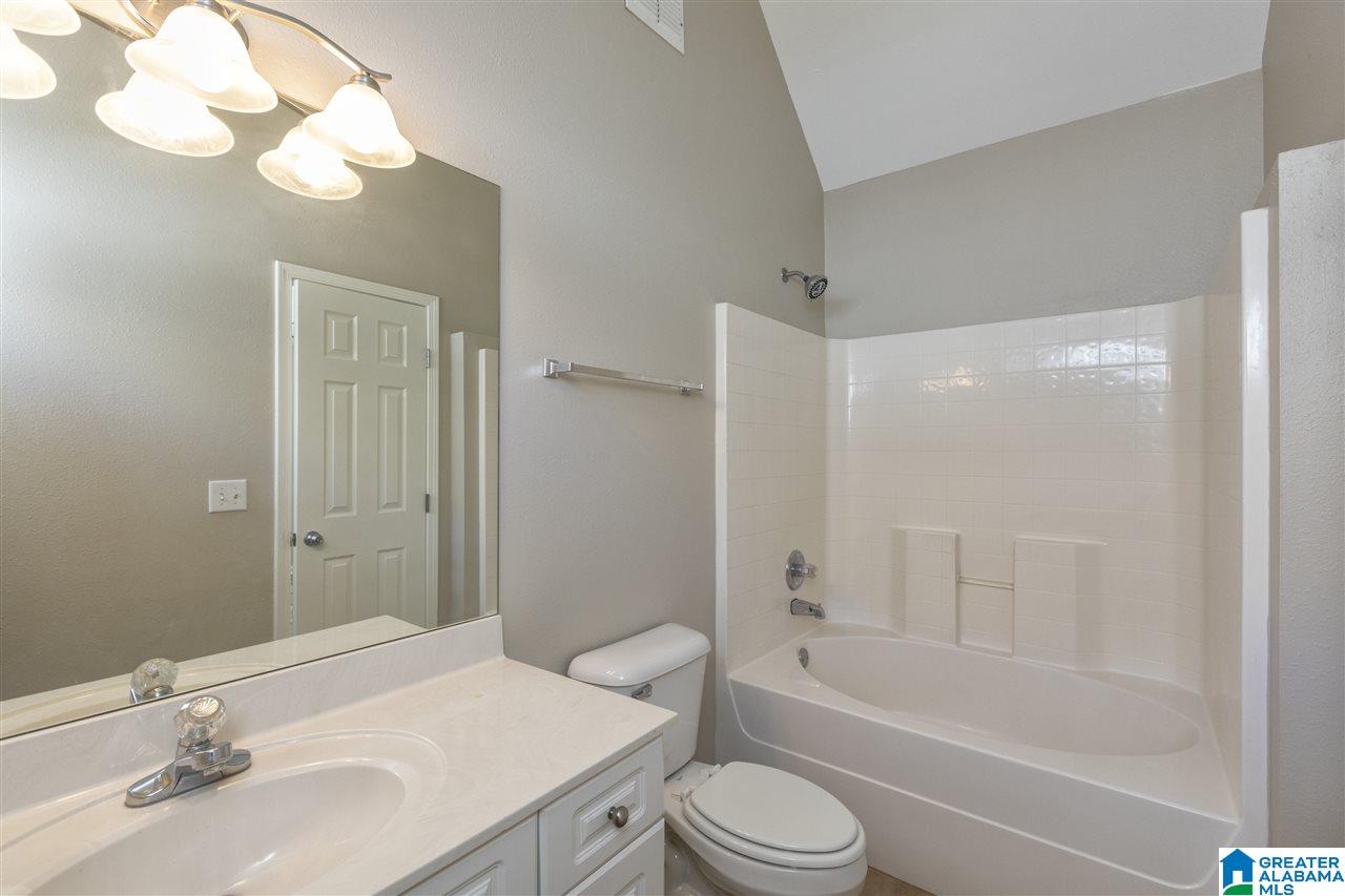 137 Mayfair Lane Calera, AL 35040 - Photo 16 of 24