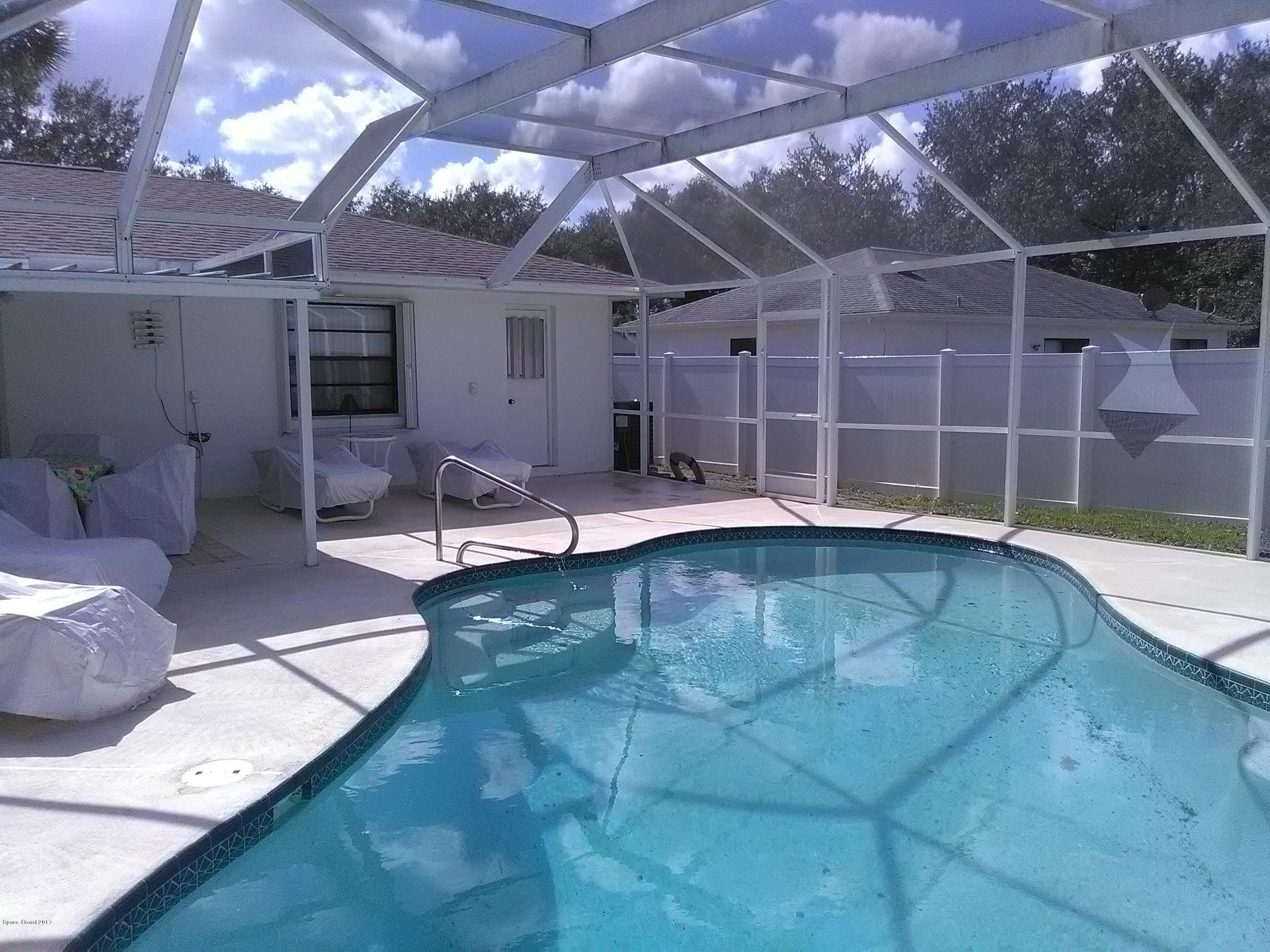 727 Koutnik Road Southeast Palm Bay, FL 32909 - Photo 3 of 17 IMG_20161101_125902