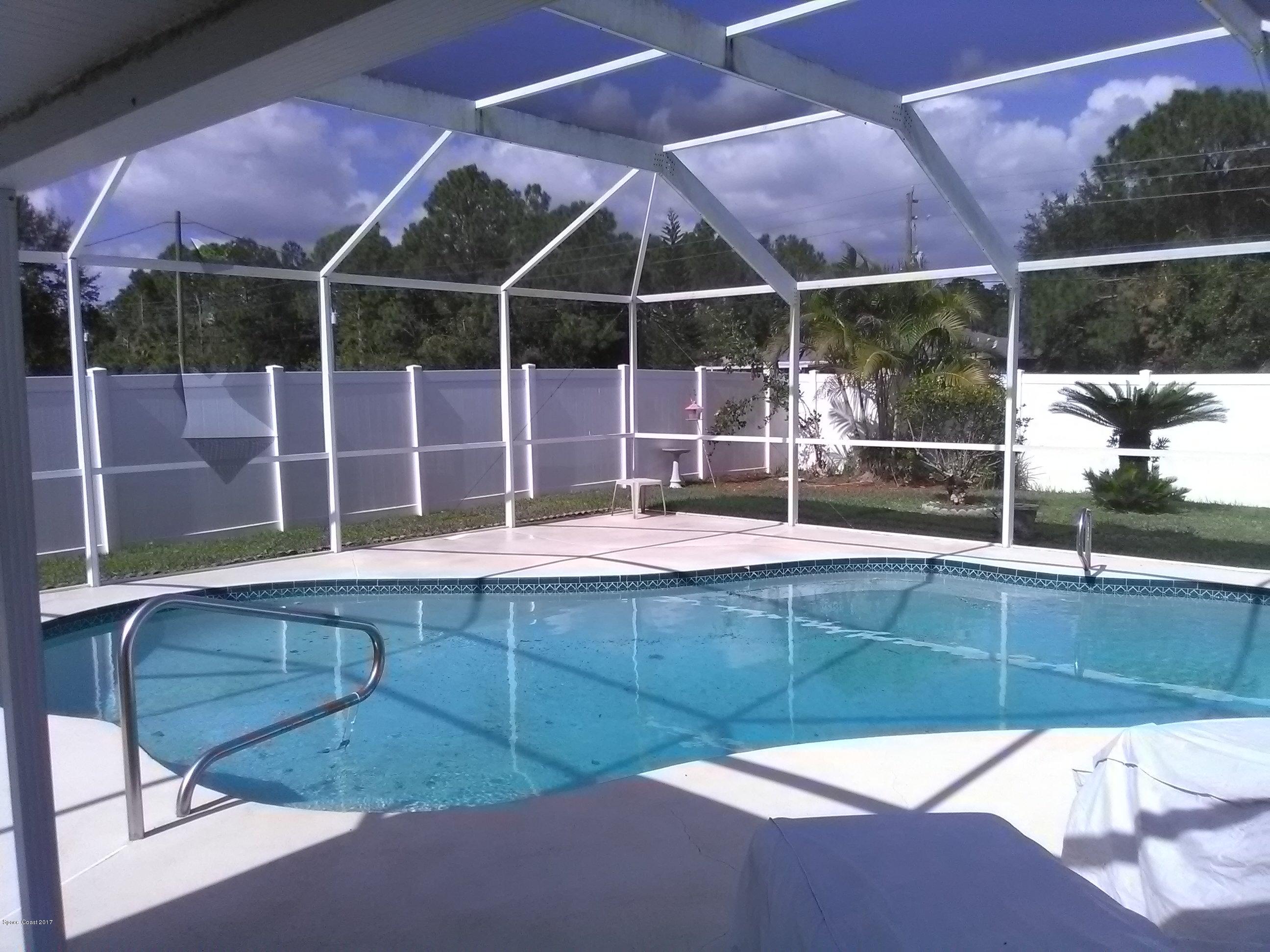 727 Koutnik Road Southeast Palm Bay, FL 32909 - Photo 4 of 17 IMG_20161101_125827