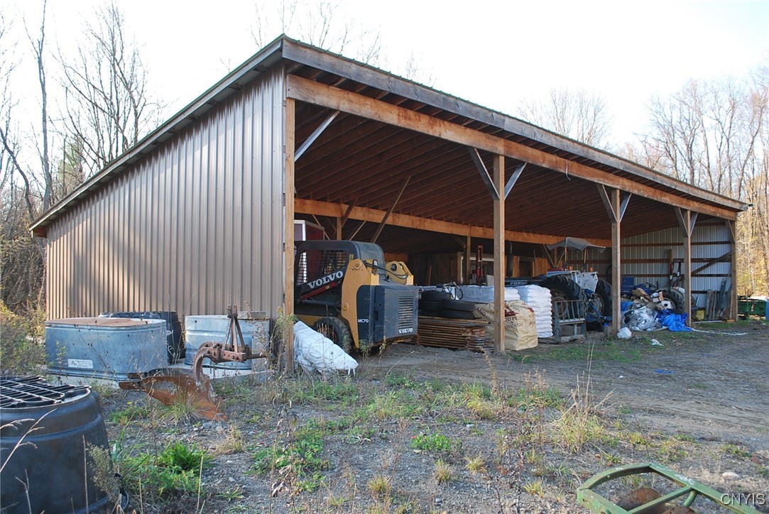 173 Green Road New Haven, NY 13114 - Photo 5 of 10 32 x64 machine shed