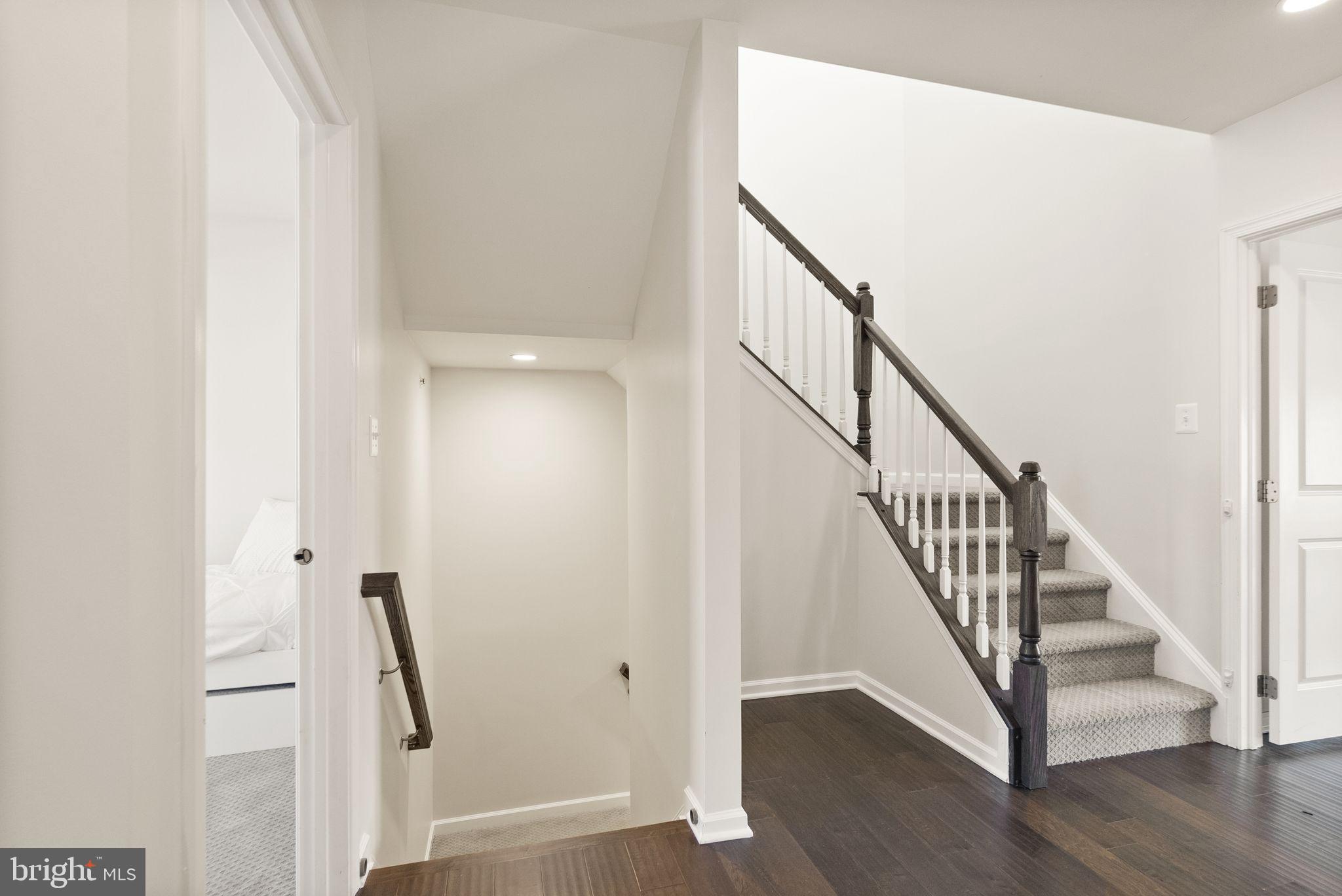 42647 Lancaster Ridge Terrace Chantilly, VA 20152 - Photo 29 of 77 Gallery Image 29