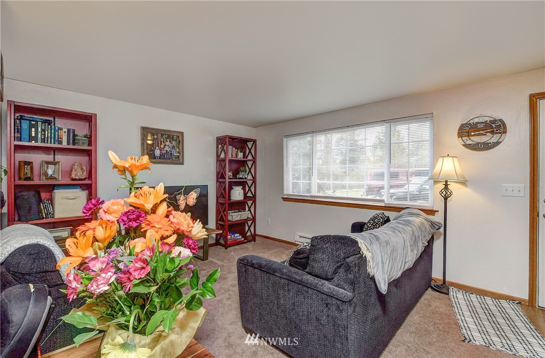23717 Old Owen Road Monroe, WA 98272 - Photo 4 of 29 Gallery Image 4