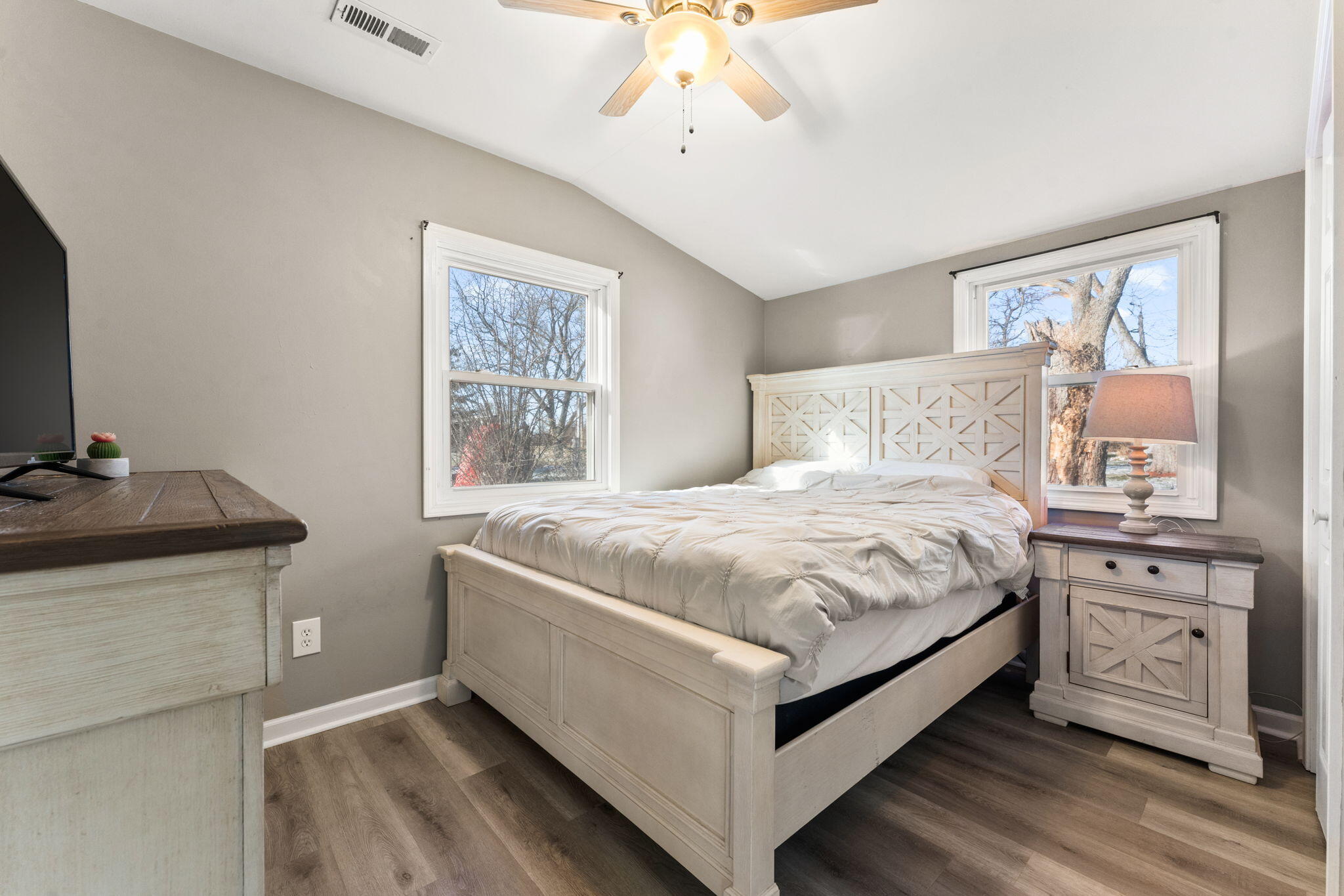 12736 Whitcomb Street Crown Point, IN 46307 - Photo 13 of 20 2048x1365