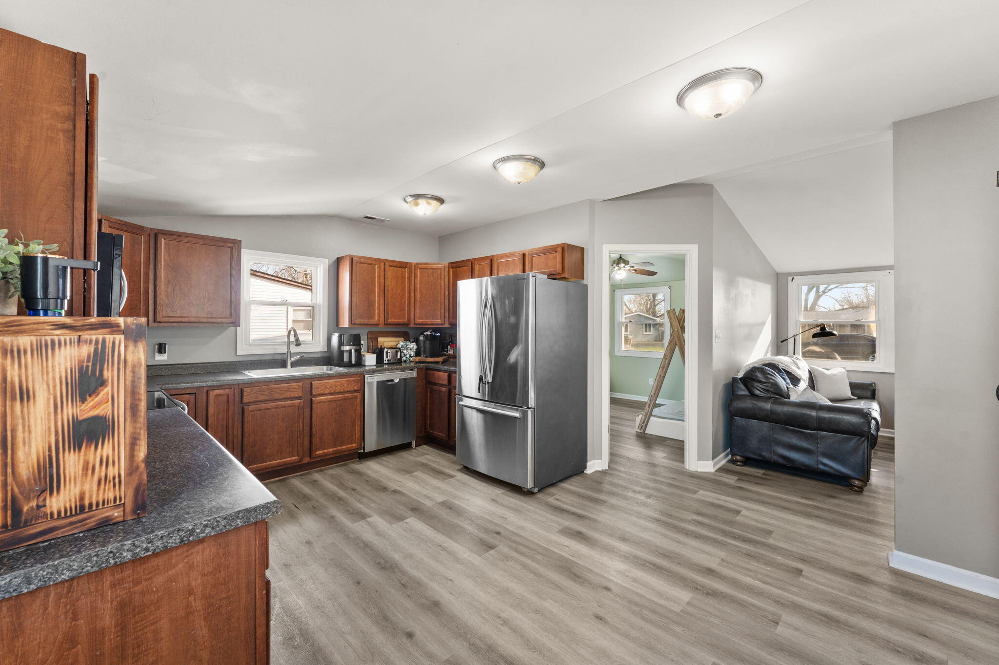 12736 Whitcomb Street Crown Point, IN 46307 - Photo 6 of 20 2048x1365