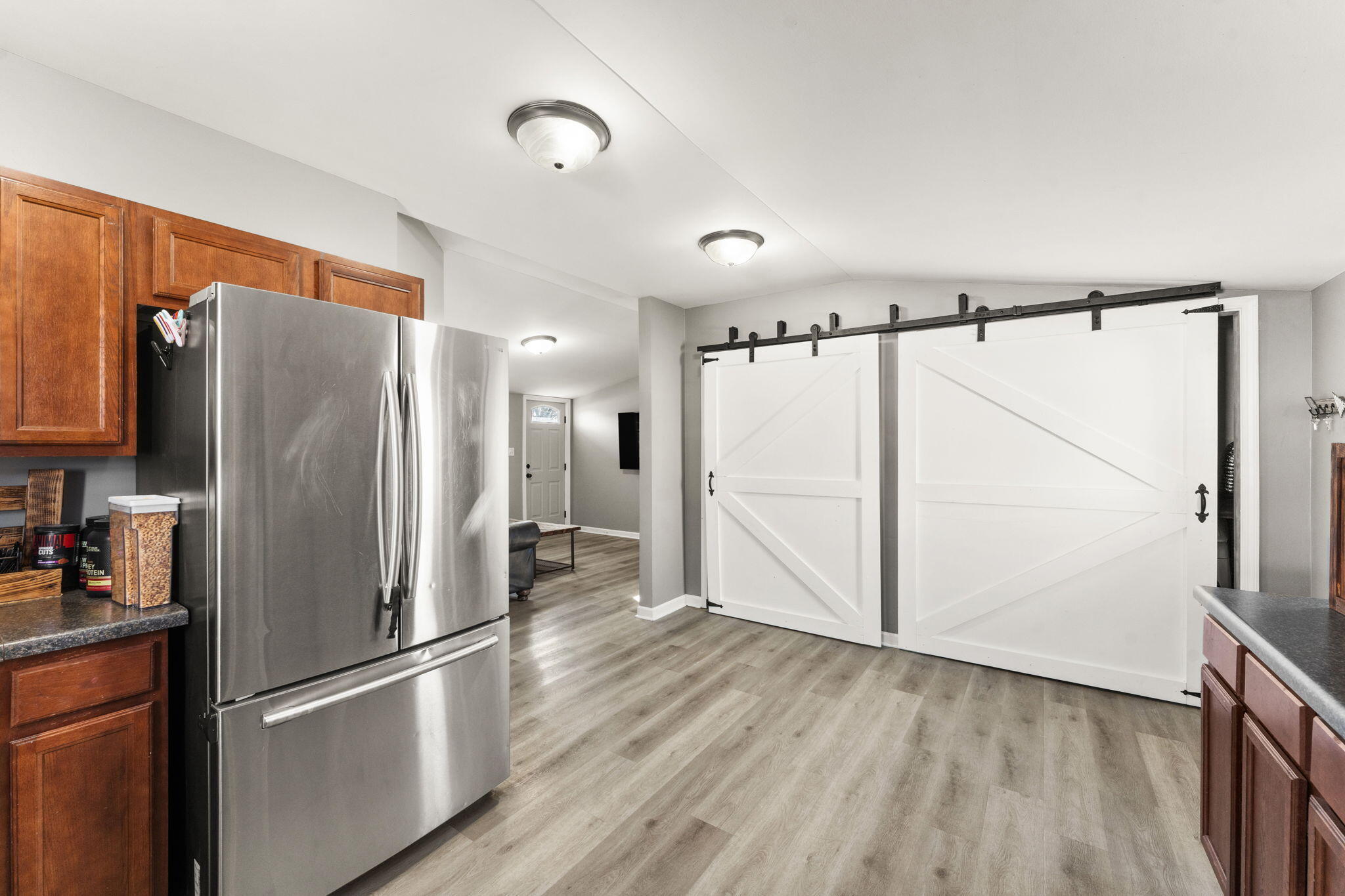 12736 Whitcomb Street Crown Point, IN 46307 - Photo 7 of 20 2048x1365