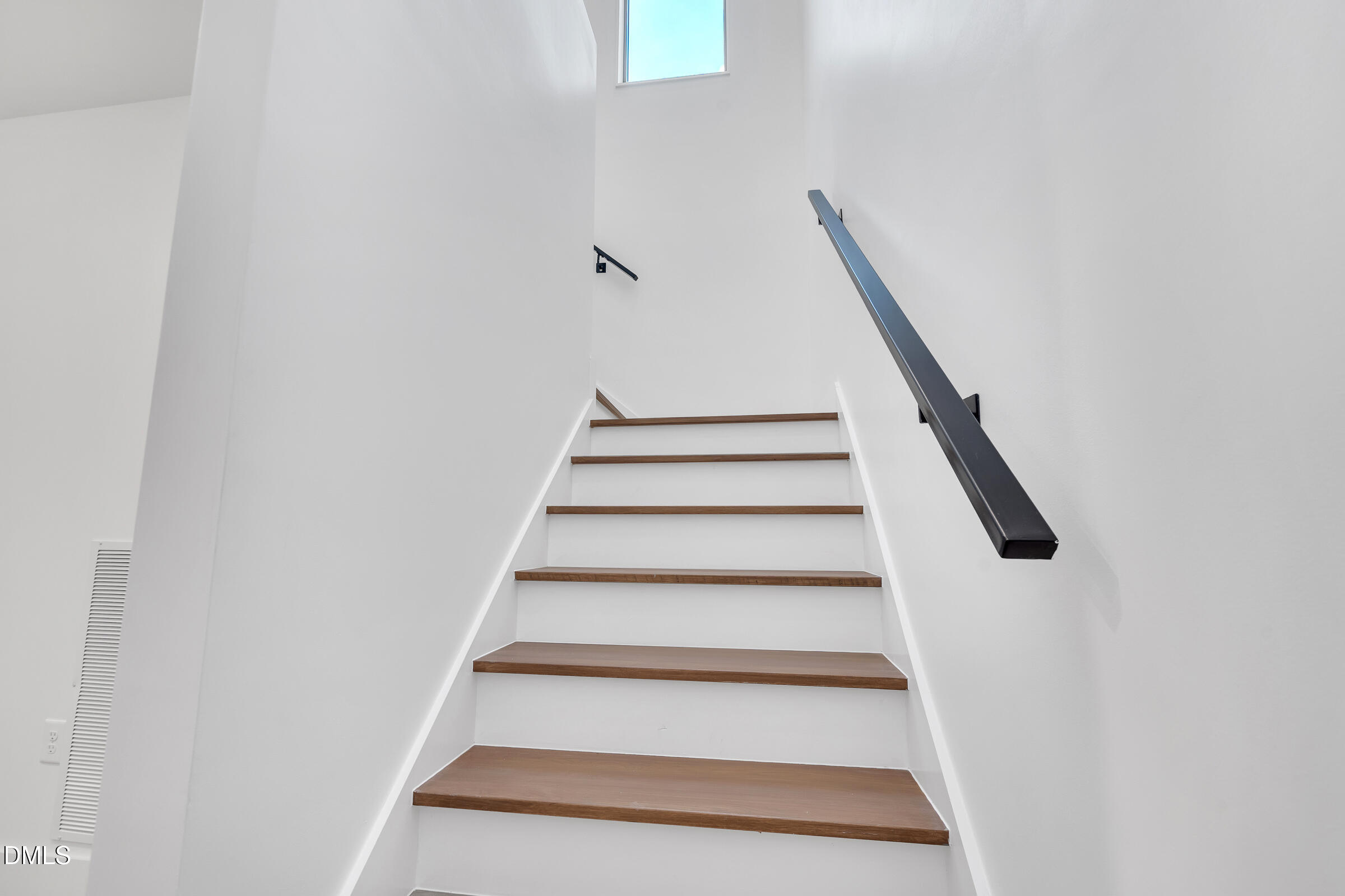 29 Enterprise Street, Unit 309 Raleigh, NC 27607 - Photo 23 of 46 DSC05732