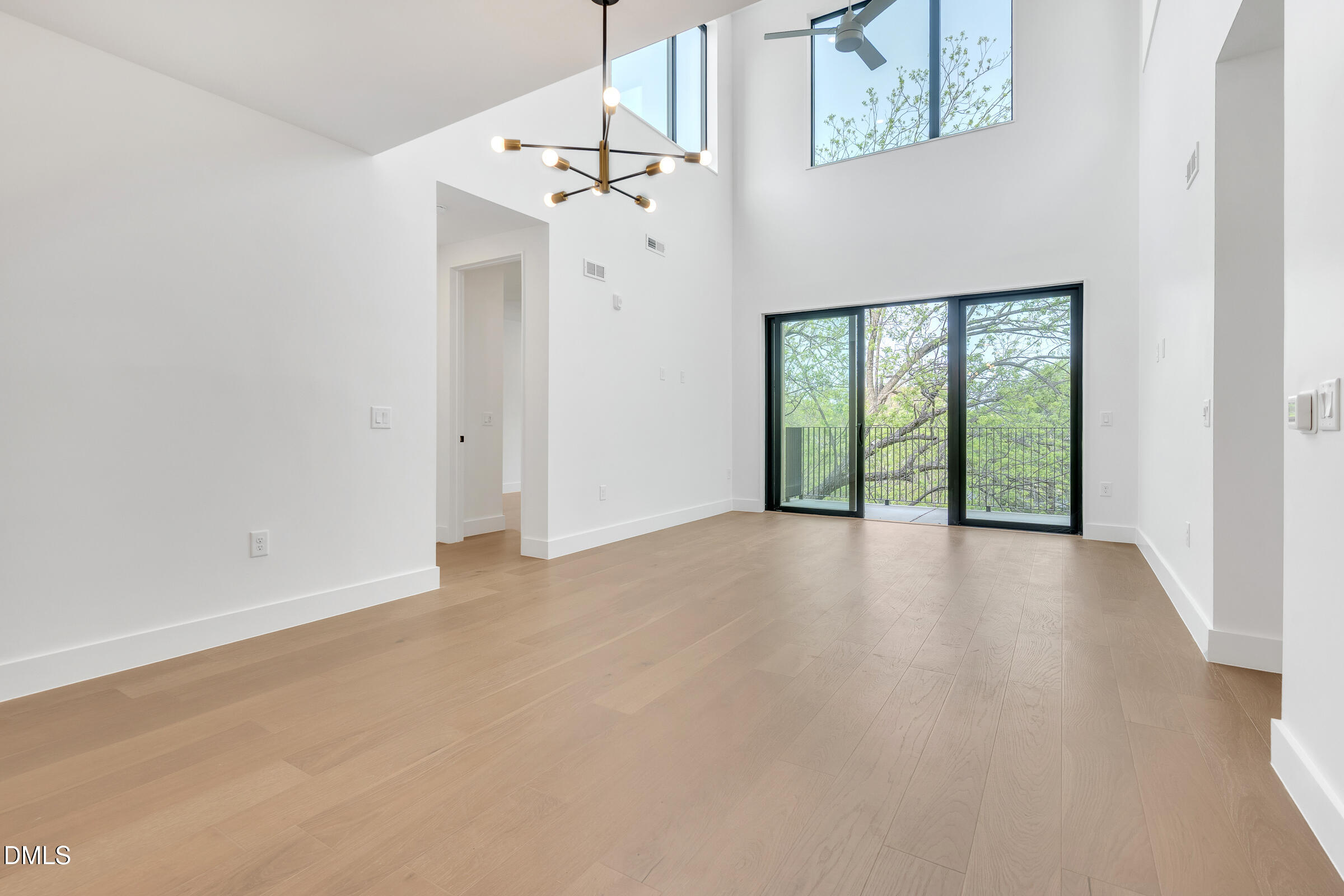 29 Enterprise Street, Unit 309 Raleigh, NC 27607 - Photo 4 of 46 DSC05617