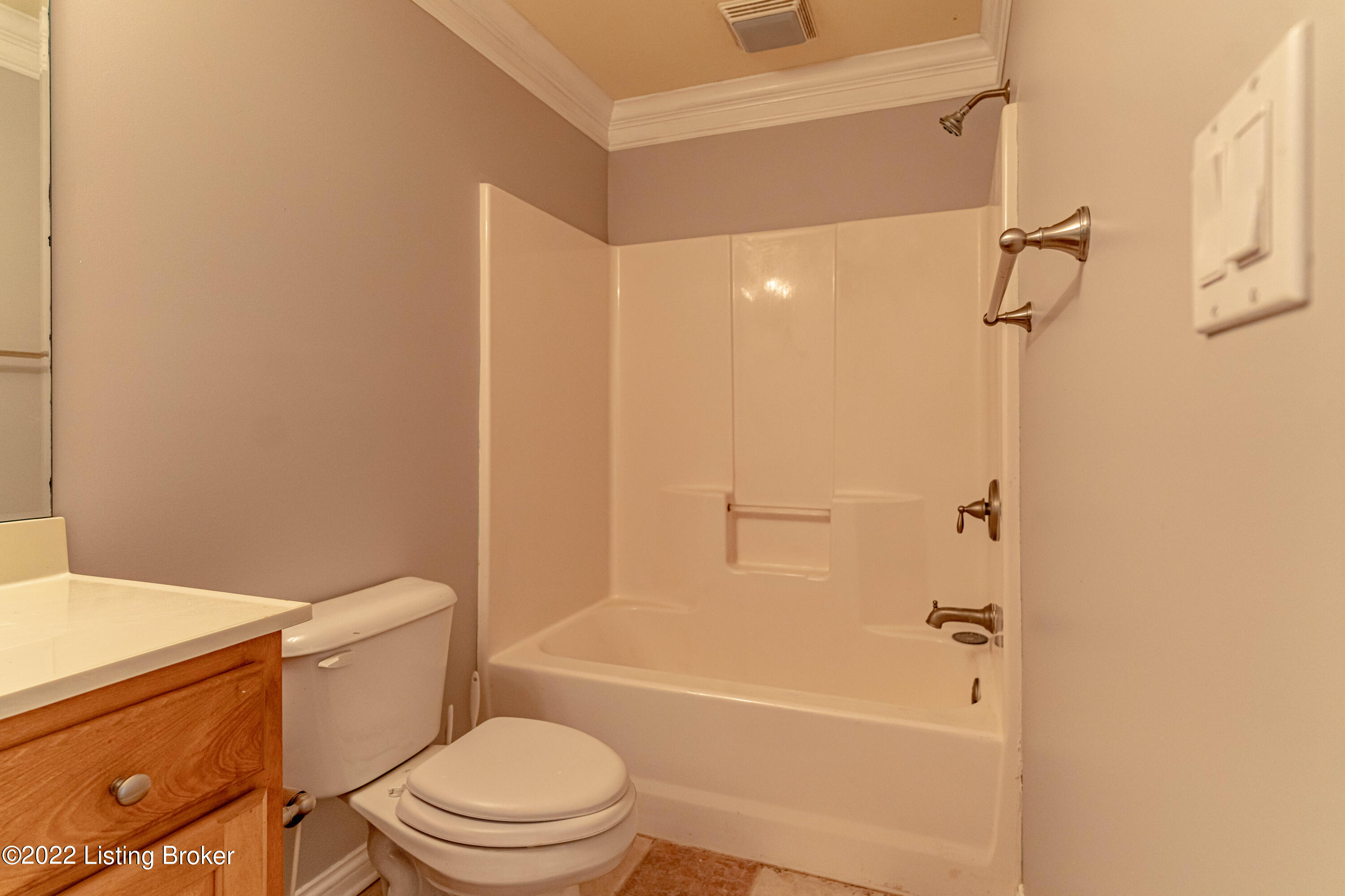 8917 Riley Avenue Louisville, KY 40242 - Photo 48 of 59 DSC07058