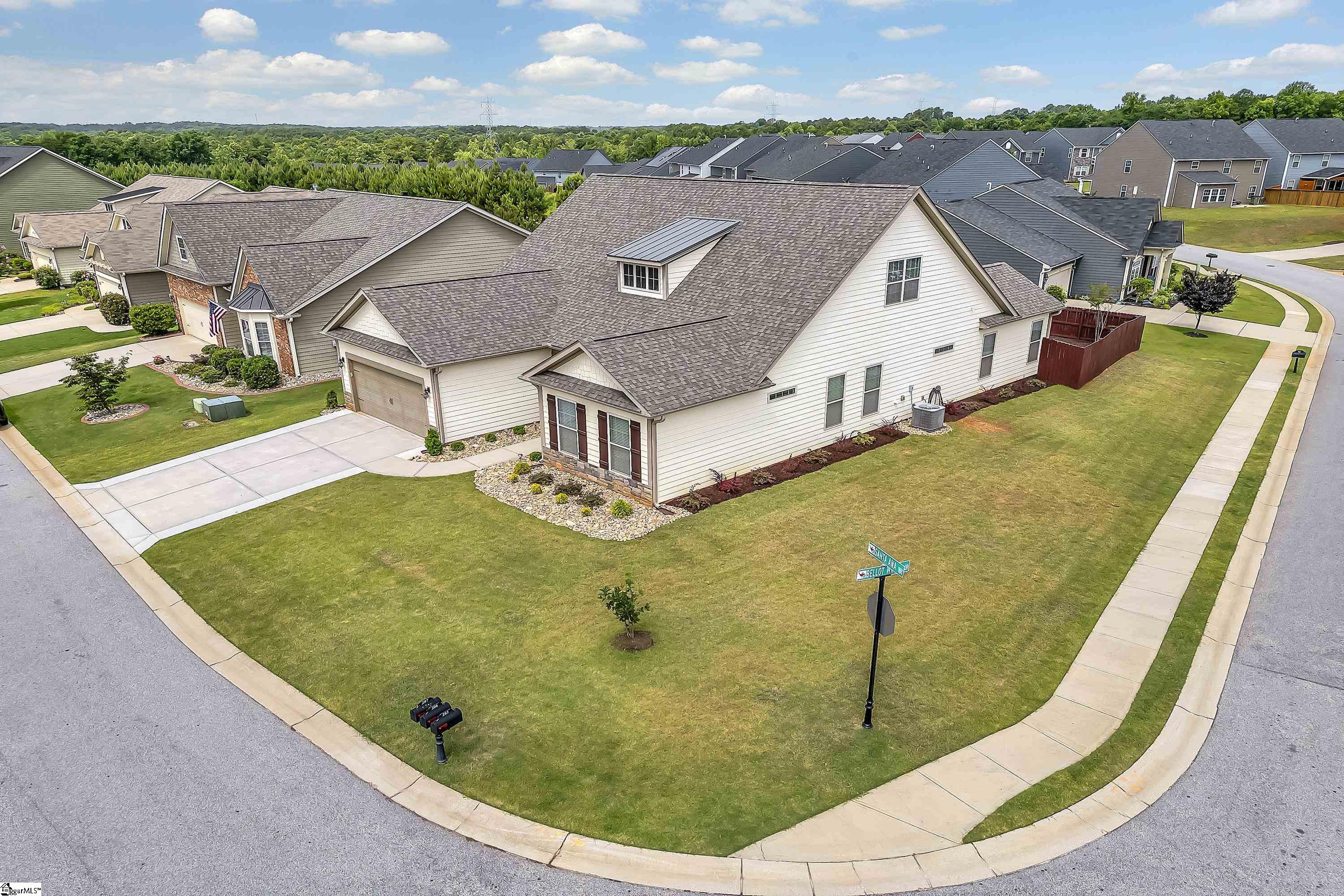 206 Santa Ana Way Duncan, SC 29334 - Photo 1 of 36 Gallery Image 1
