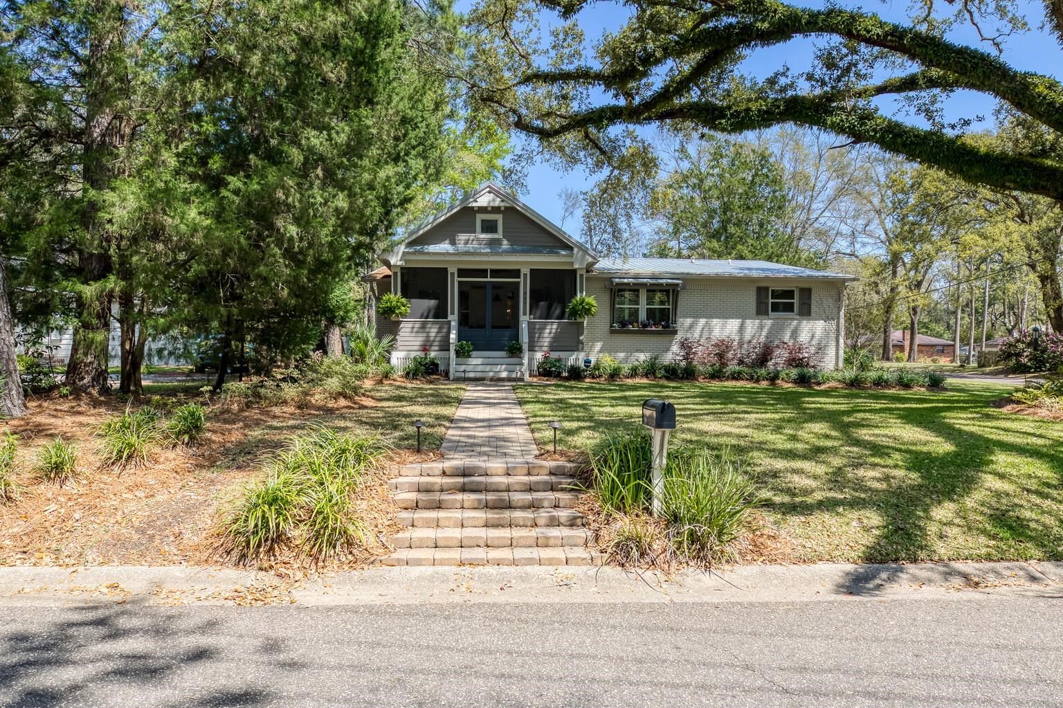 357 Fig Avenue Fairhope, AL 36532 - Photo 3 of 41