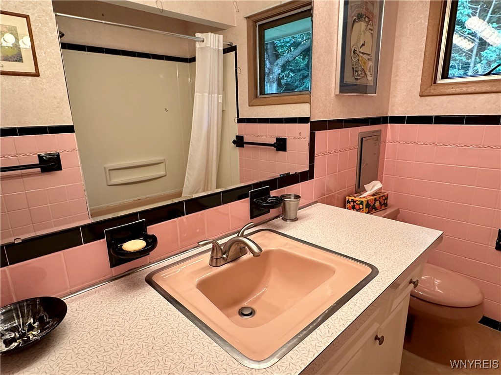 484 Creekside Drive Alden, NY 14004 - Photo 29 of 48