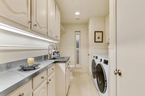 $1,225,000 | 9009 Arbor Park Drive, Dallas, TX 75243