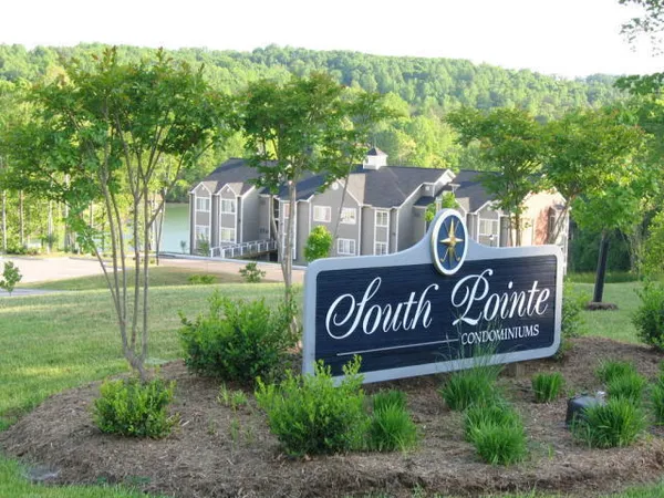 $559,500 | 335 South Pointe Shore Drive, Unit 308, Moneta, VA 24121