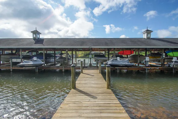 $559,500 | 335 South Pointe Shore Drive, Unit 308, Moneta, VA 24121