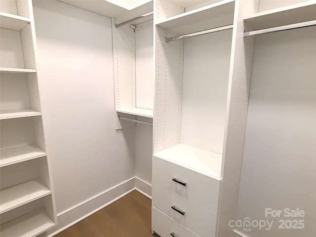 $859,000 | 405 19th Ave Circle Northwest, Hickory, NC 28601