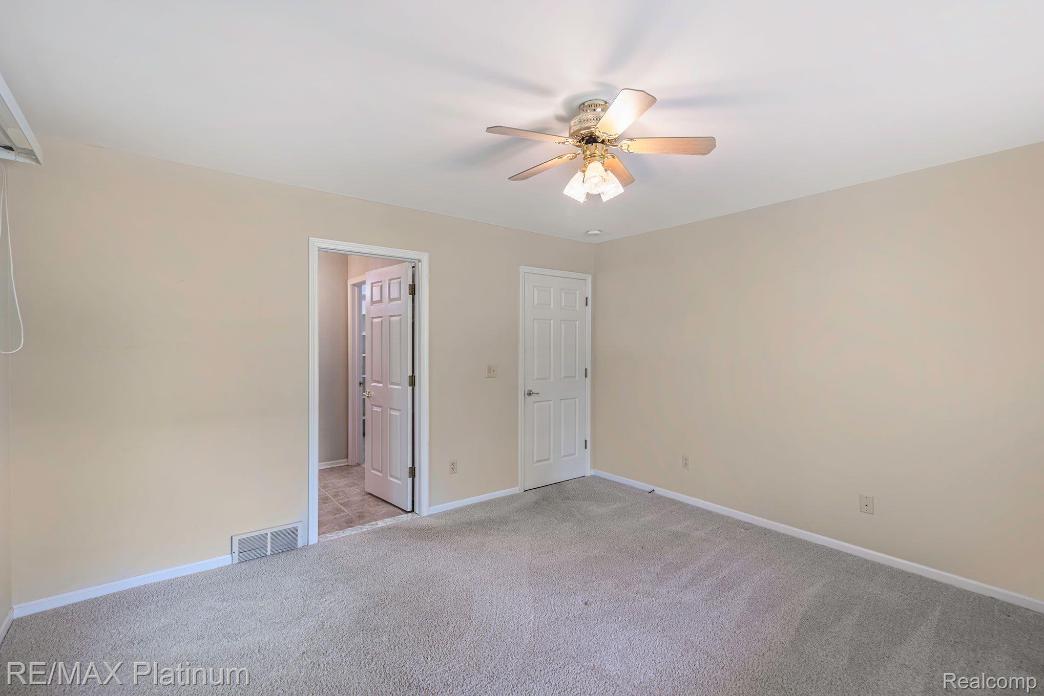 1264 Elms Road Flint, MI 48532 - Photo 14 of 46 Gallery Image 14