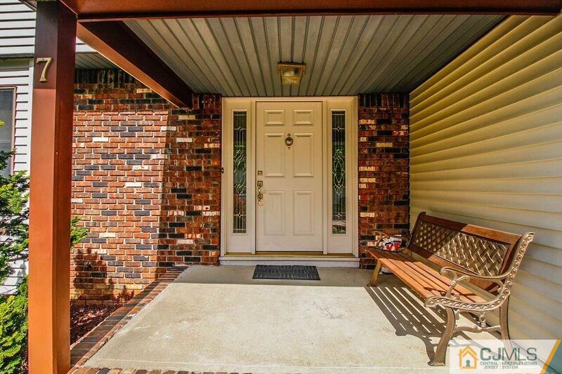 7 Hershey Road East Brunswick, NJ 08816 - Photo 3 of 25 Gallery Image 3