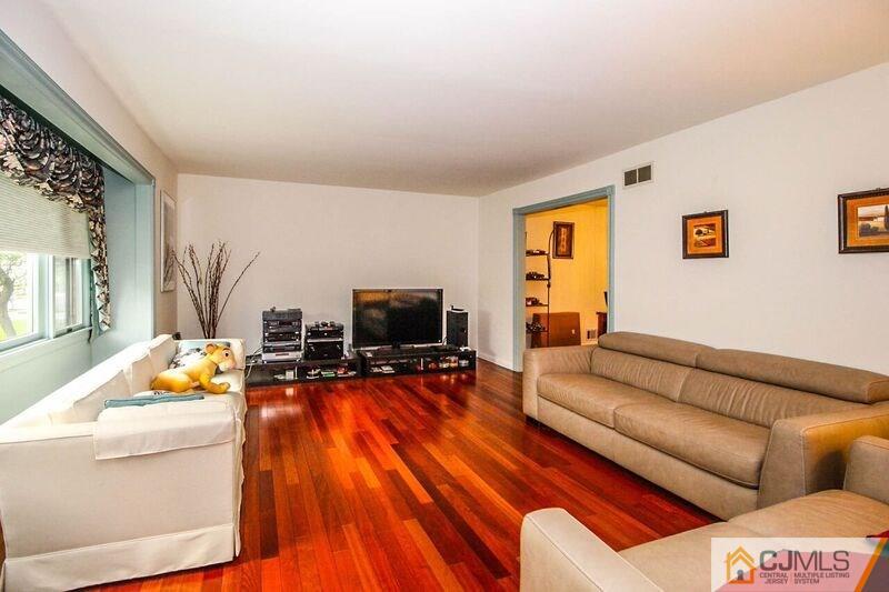 7 Hershey Road East Brunswick, NJ 08816 - Photo 5 of 25 Gallery Image 5