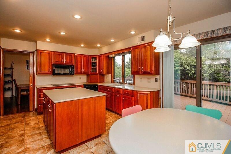 7 Hershey Road East Brunswick, NJ 08816 - Photo 6 of 25 Gallery Image 6