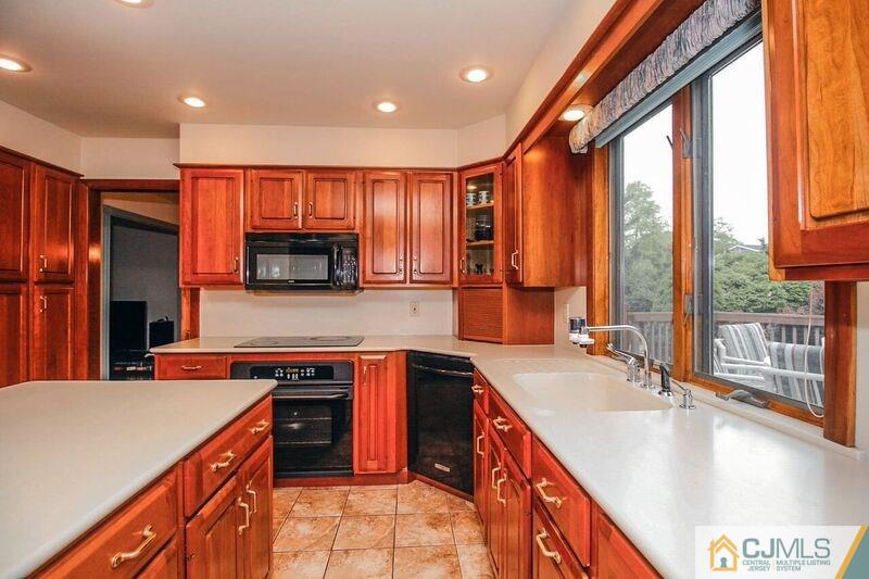 7 Hershey Road East Brunswick, NJ 08816 - Photo 7 of 25 Gallery Image 7