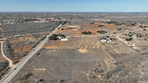 $165,000 | 0 Highway 16, Jourdanton, TX 78026
