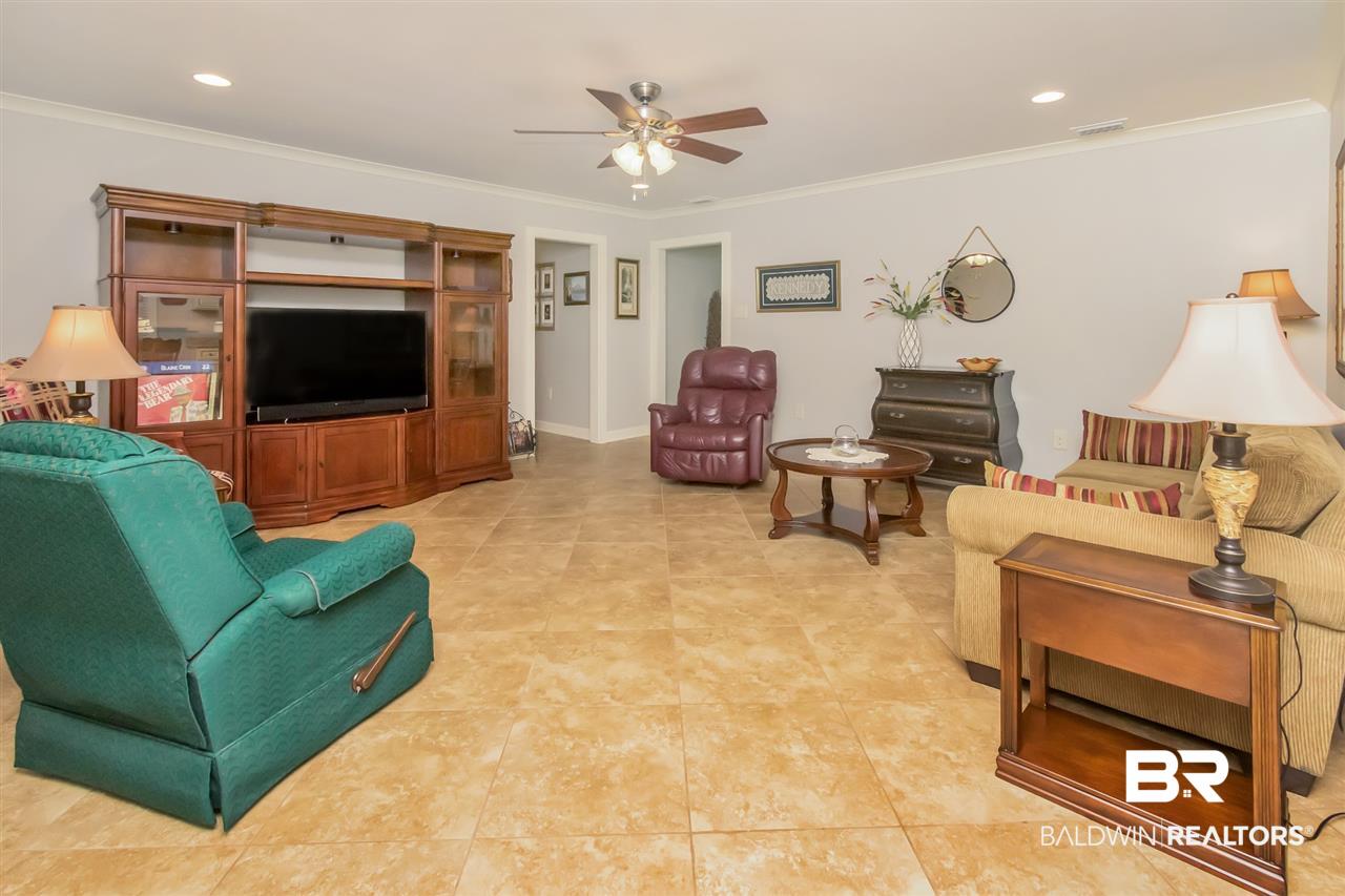 6550 Lubarrett Way Mobile, AL 36695 - Photo 9 of 43