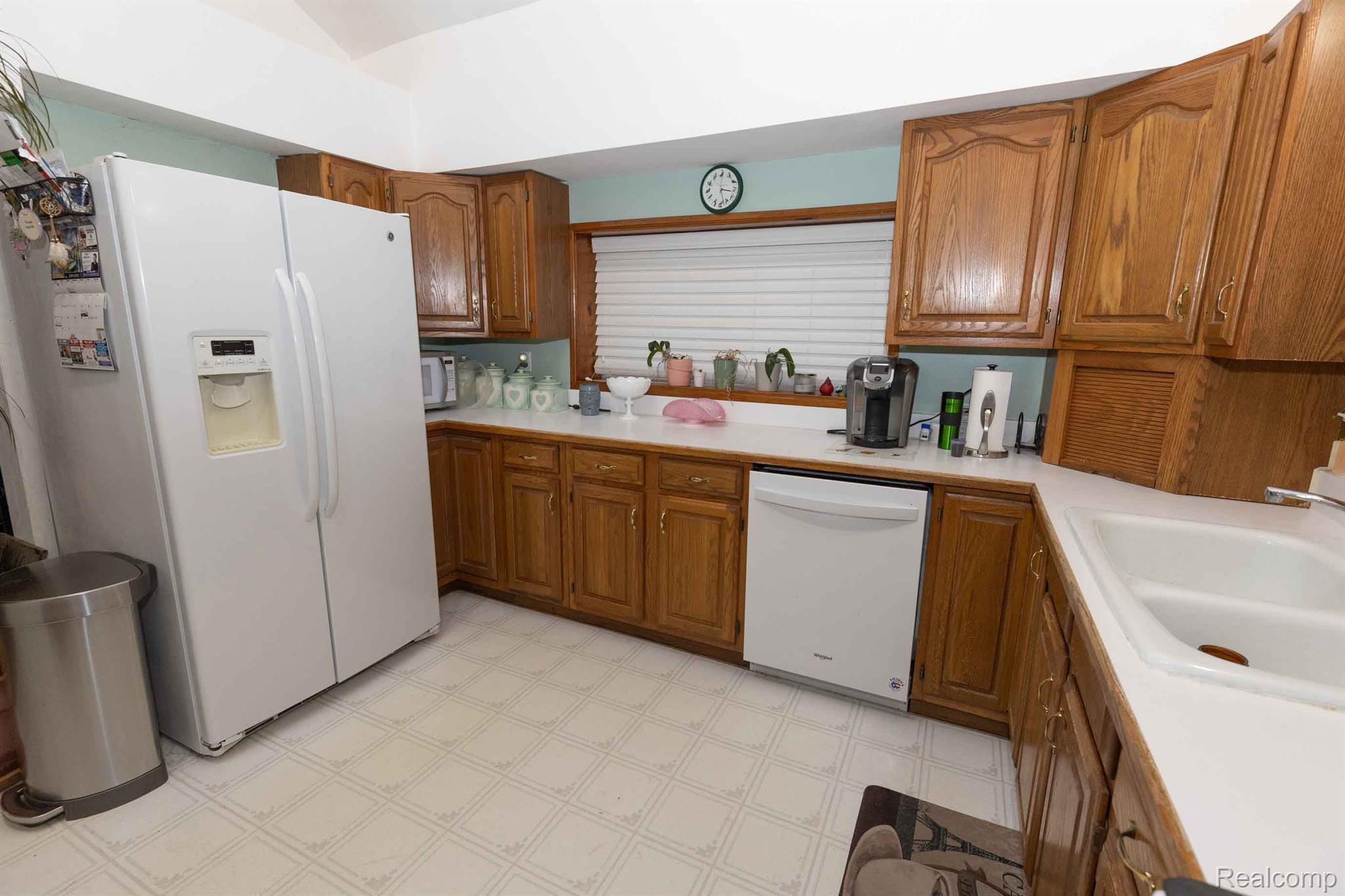 710 Hemingway Road Lake Orion, MI 48362 - Photo 8 of 18 Gallery Image 8