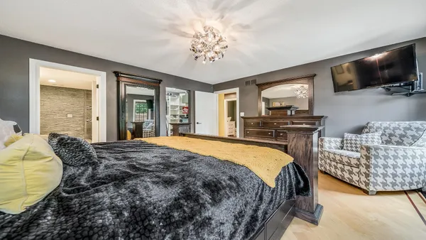 $340,000 | 1850 Indian Springs Court, Freeport, IL 61032