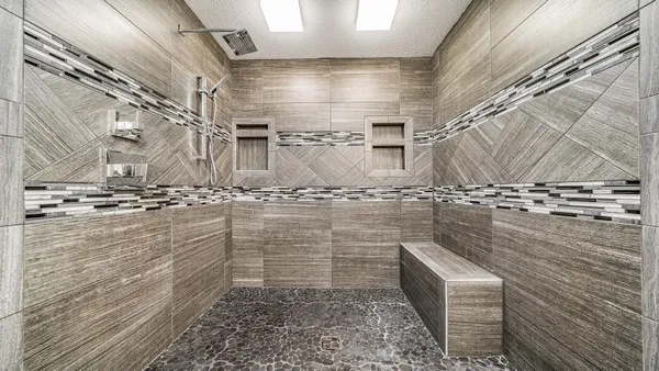 $340,000 | 1850 Indian Springs Court, Freeport, IL 61032