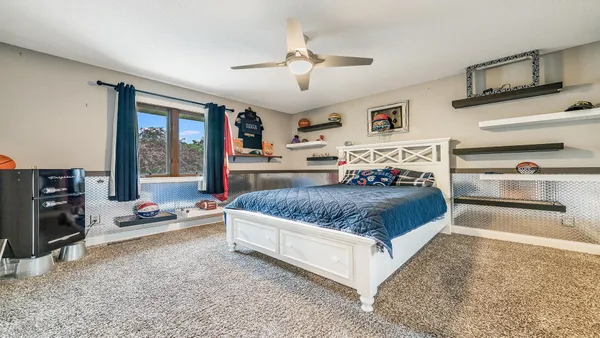 $340,000 | 1850 Indian Springs Court, Freeport, IL 61032