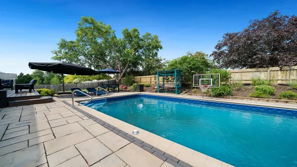 $340,000 | 1850 Indian Springs Court, Freeport, IL 61032