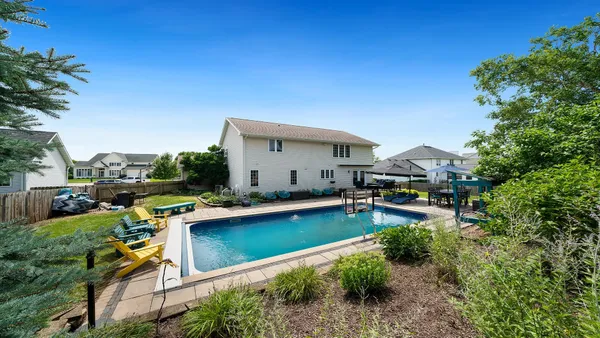 $340,000 | 1850 Indian Springs Court, Freeport, IL 61032