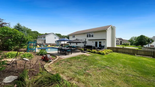 $340,000 | 1850 Indian Springs Court, Freeport, IL 61032