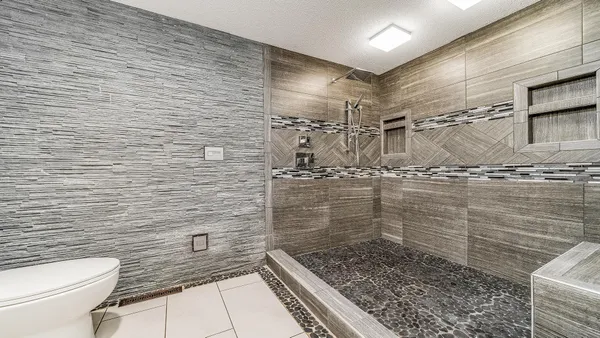 $340,000 | 1850 Indian Springs Court, Freeport, IL 61032