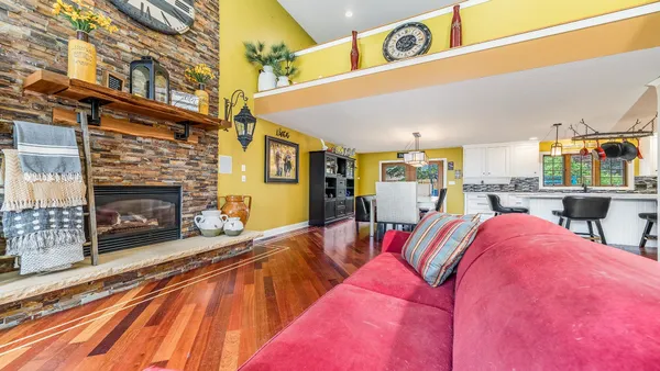 $340,000 | 1850 Indian Springs Court, Freeport, IL 61032