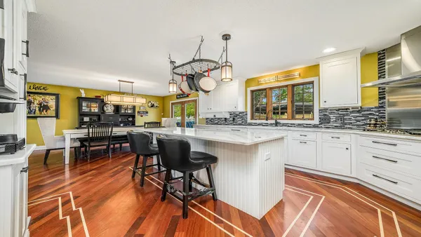 $340,000 | 1850 Indian Springs Court, Freeport, IL 61032